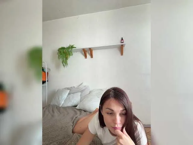 Live sex webcam photo for SkylarJewels #290930523