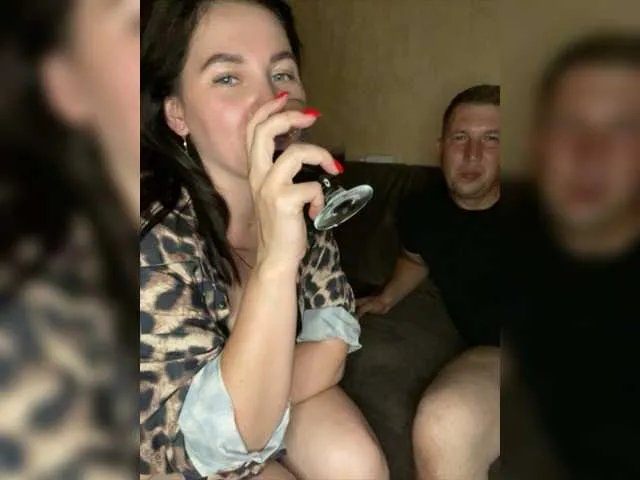 Live sex webcam photo for SladenkieVmeste #278067031