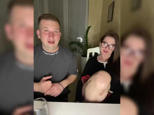 Live sex webcam photo for SladenkieVmeste #290754947