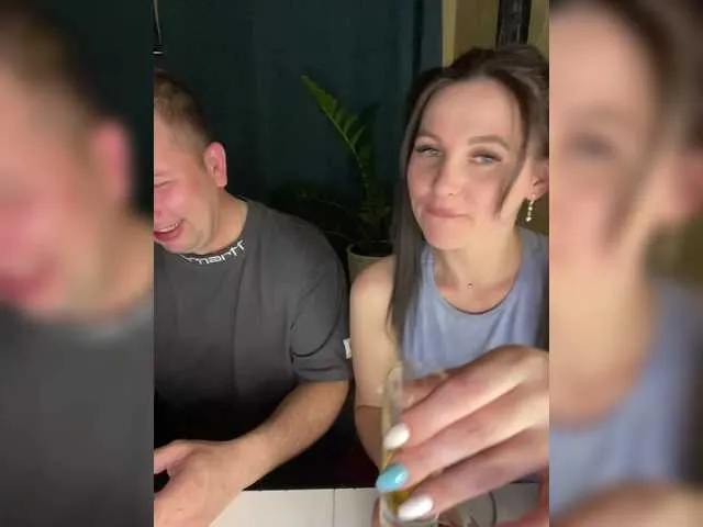 Live sex webcam photo for SladenkieVmeste #290923697