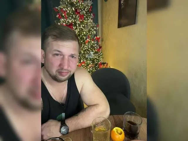 Live sex webcam photo for SladenkieVmeste #292724933