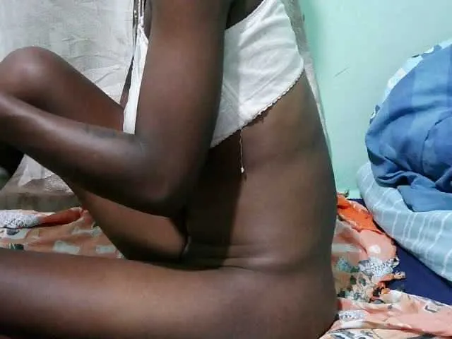 Live sex webcam photo for Slim-slender #291880524