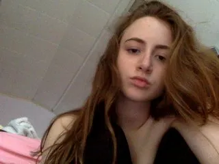 Live sex webcam photo for Slimgal #157362408