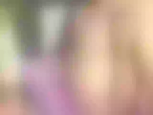 Live sex webcam photo for SloanJessy #291572683