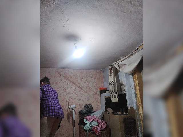 Live sex webcam photo for SlutPrincesss #275480624