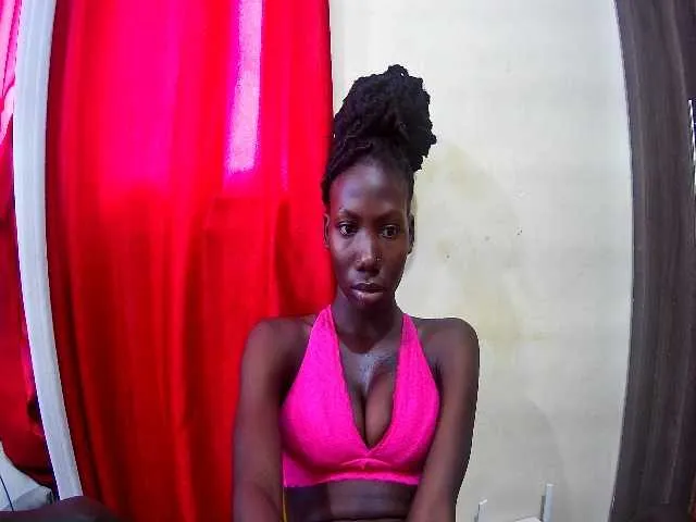 Live sex webcam photo for Sly23 #277985293
