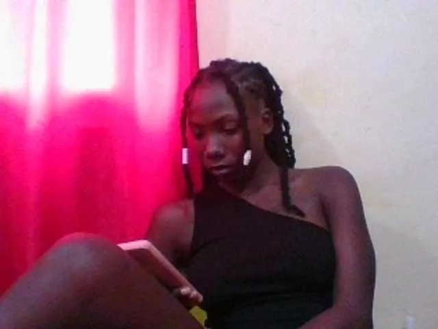 Live sex webcam photo for Sly23 #278031281
