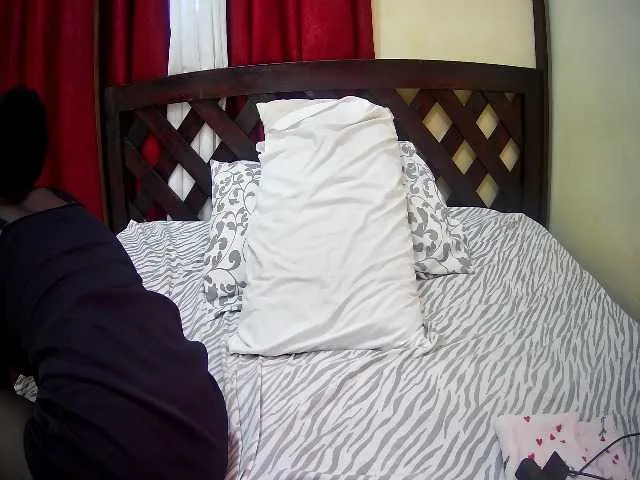 Live sex webcam photo for Sly23 #278069049