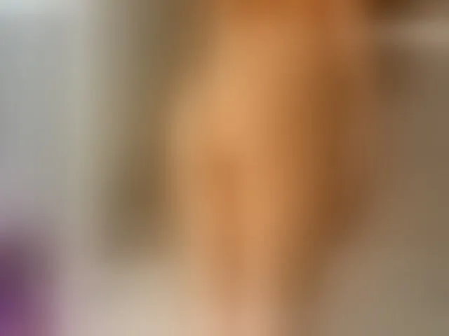 Live sex webcam photo for Smallcake18 #275590277