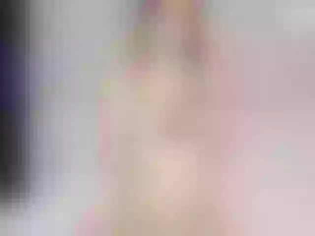 Live sex webcam photo for Smallcake18 #275617693