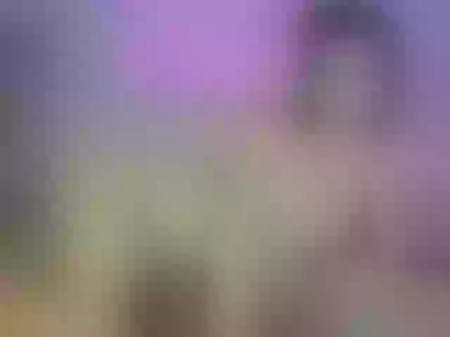 Live sex webcam photo for Smallcake18 #275773389
