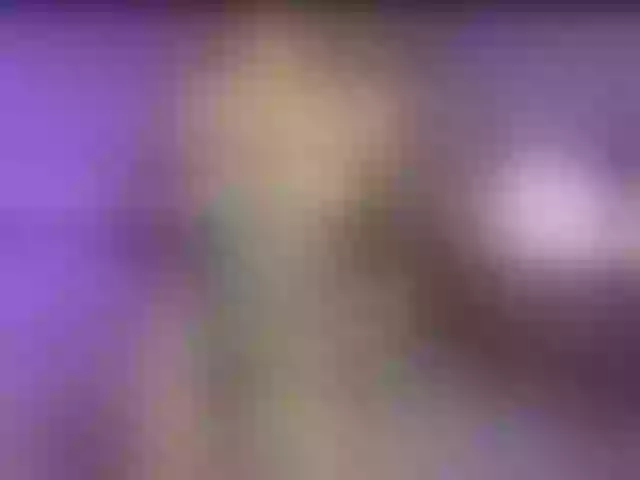 Live sex webcam photo for Smallcake18 #276644654