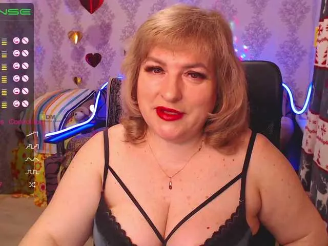 Live sex webcam photo for SmileOfAngel #272725388