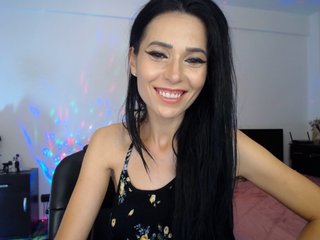 Live sex webcam photo for SmileyTina #236383081