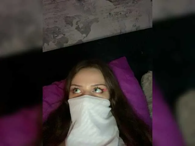 Live sex webcam photo for Smokebeauty1 #276716274