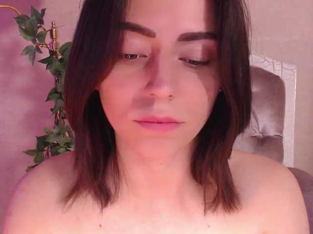 Live sex webcam photo for SmoothiesKivi #288038762