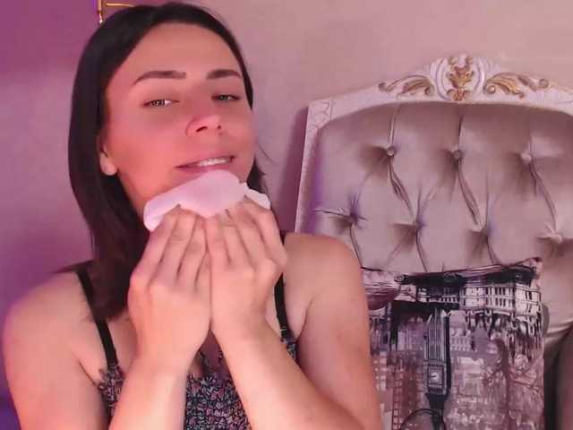 Live sex webcam photo for SmoothiesKivi #288038765