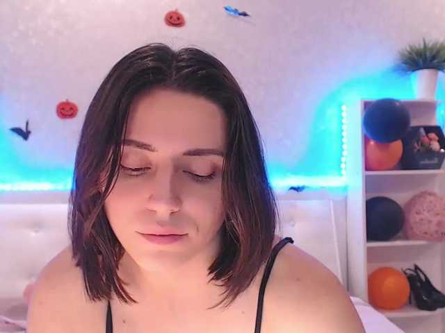 Live sex webcam photo for SmoothiesKivi #288038824