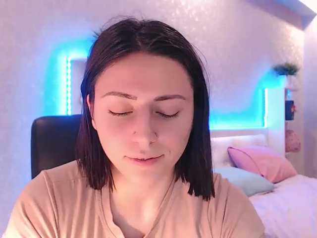 Live sex webcam photo for SmoothiesKivi #288038844