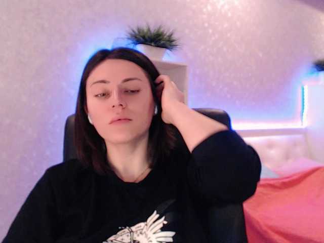 Live sex webcam photo for SmoothiesKivi #288038903