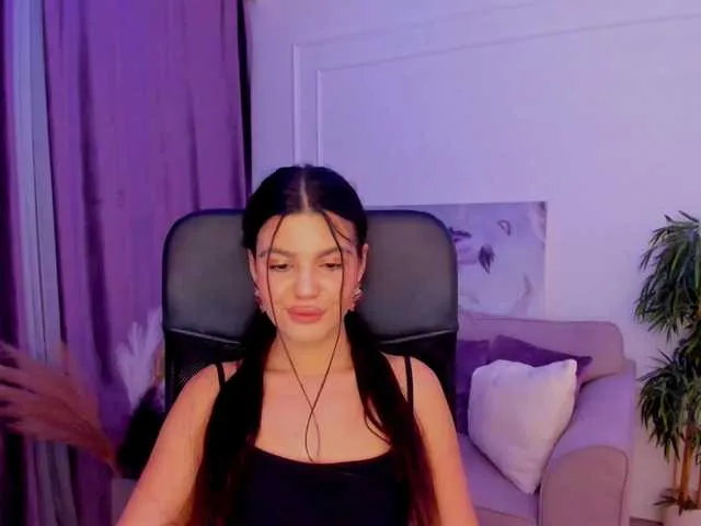 Live sex webcam photo for SnowingWinter #290462186
