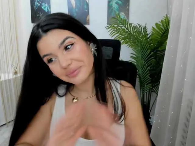 Live sex webcam photo for SnowingWinter #290551233