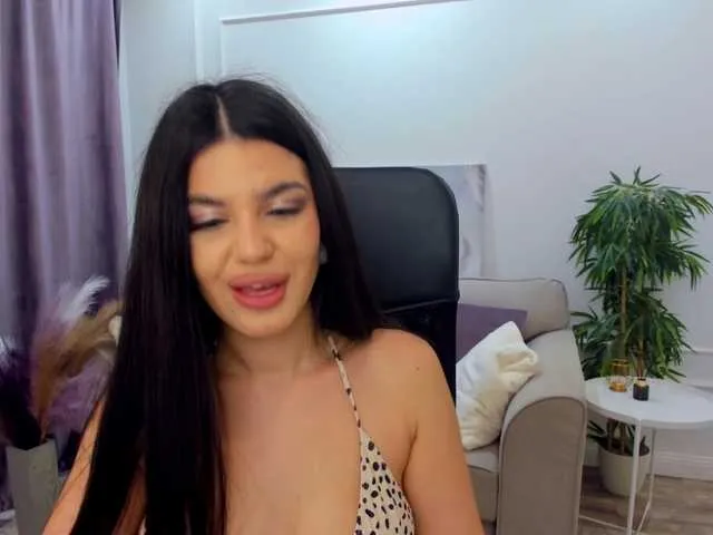 Live sex webcam photo for SnowingWinter #290933188