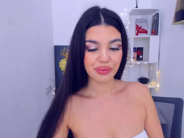 Live sex webcam photo for SnowingWinter #291173411