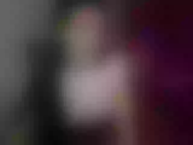 Live sex webcam photo for SnowingWinter #292198337