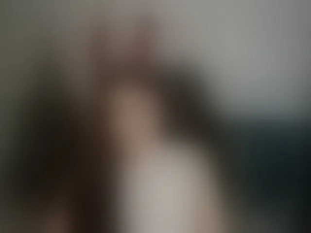 Live sex webcam photo for SnowingWinter #292497746