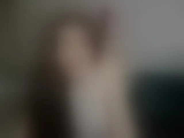 Live sex webcam photo for SnowingWinter #292545499