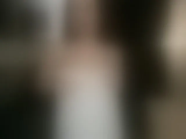 Live sex webcam photo for SnowingWinter #293059628
