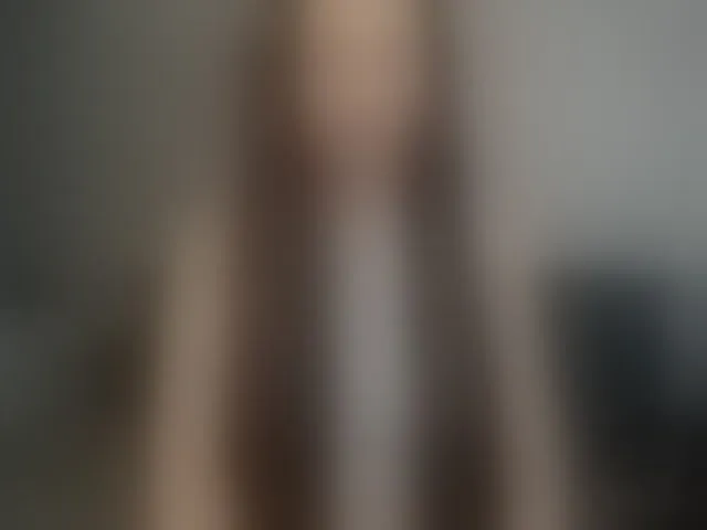 Live sex webcam photo for SnowingWinter #293216517