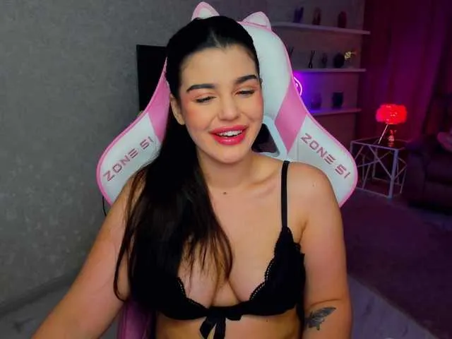 Live sex webcam photo for SnowingWinter #293753640