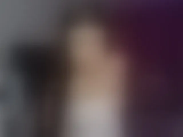 Live sex webcam photo for SnowingWinter #293889762