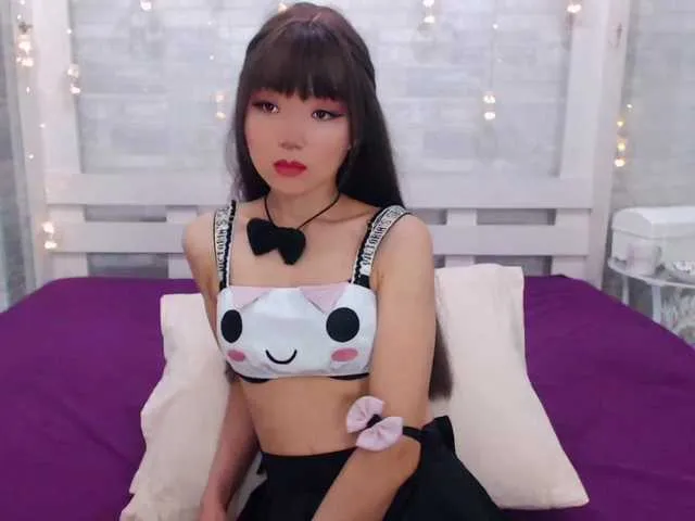 Live sex webcam photo for Snowwinn #273856587