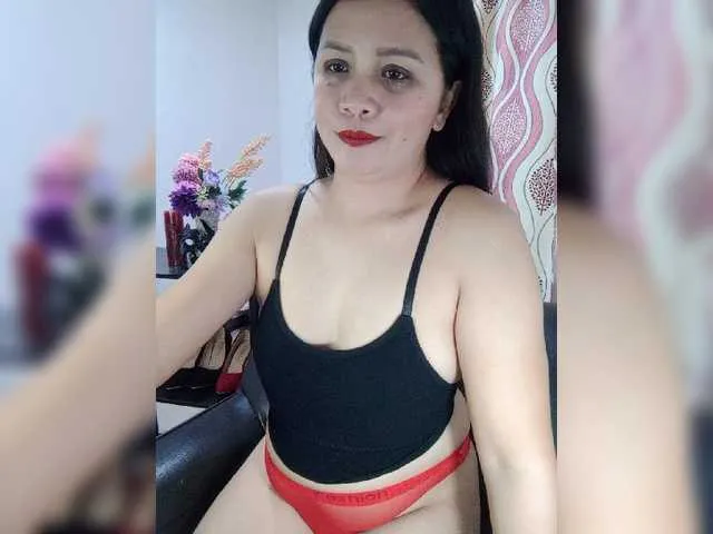 Live sex webcam photo for SoSexyStacey #272970902