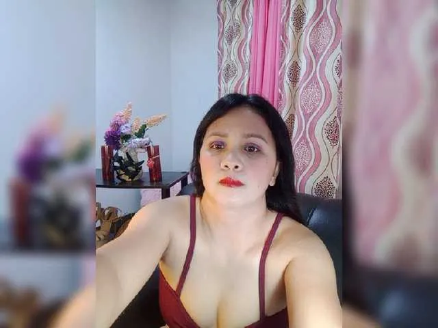 Live sex webcam photo for SoSexyStacey #273215685