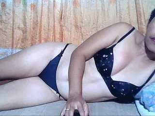 Live sex webcam photo for SoSweetPearl #287916432