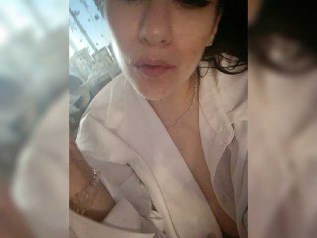 Live sex webcam photo for Sofa999 #276398233