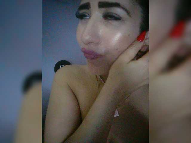 Live sex webcam photo for Sofa999 #277004200