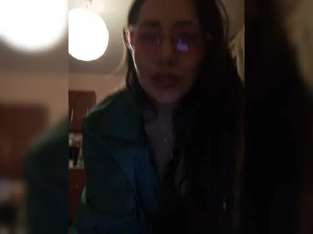 Live sex webcam photo for Sofa999 #278103328