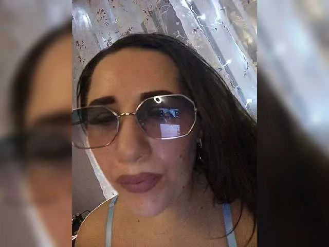 Live sex webcam photo for Sofa999 #278171904