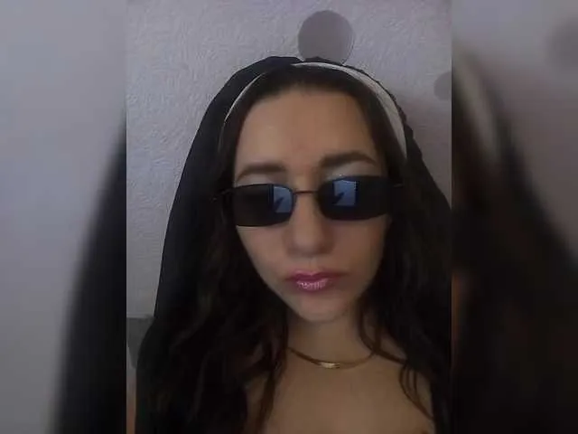 Live sex webcam photo for Sofa999 #290321019