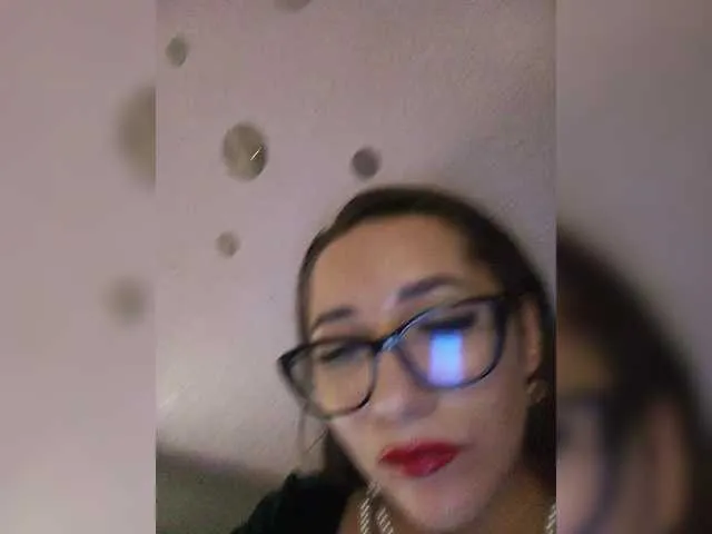 Live sex webcam photo for Sofa999 #290342427