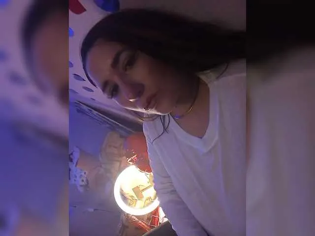 Live sex webcam photo for Sofa999 #290482620