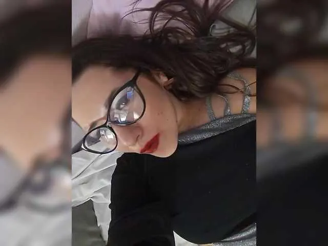 Live sex webcam photo for Sofa999 #291003194