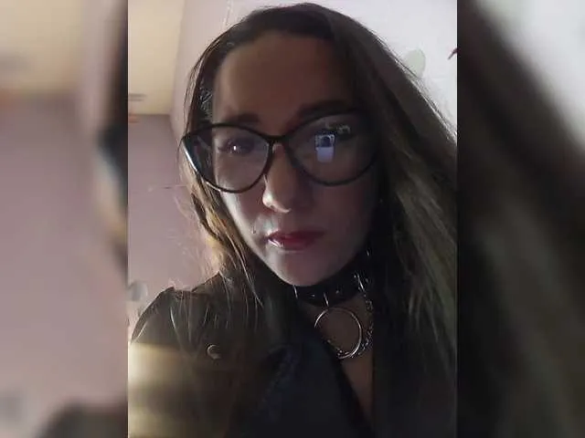 Live sex webcam photo for Sofa999 #291679844