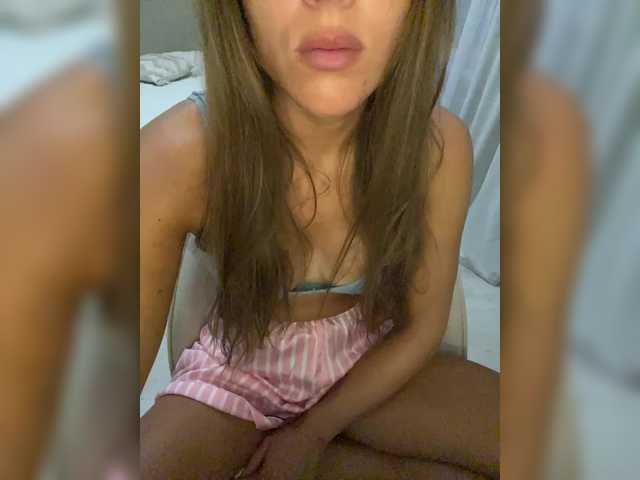 Live sex webcam photo for Soffiee #278300049