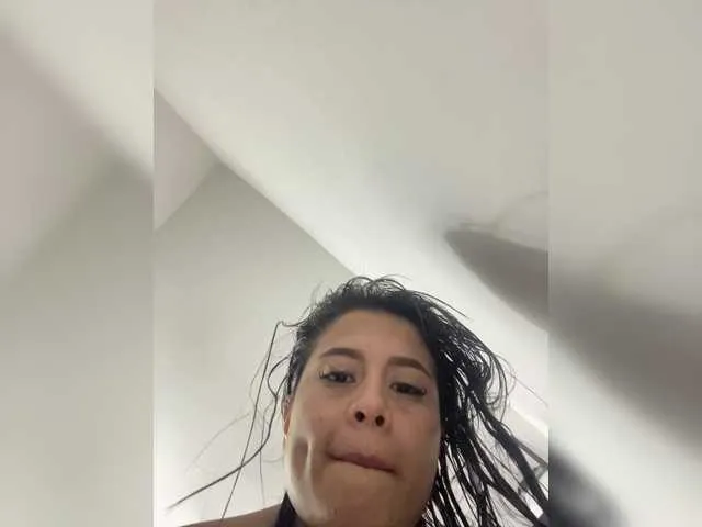 Live sex webcam photo for Sofi-Blossom #291934711